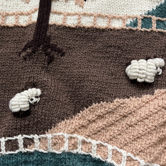 Vintage Kauri Kraft hand knit wool sweater featuring sheep in a pasture - Picture 3 of 12